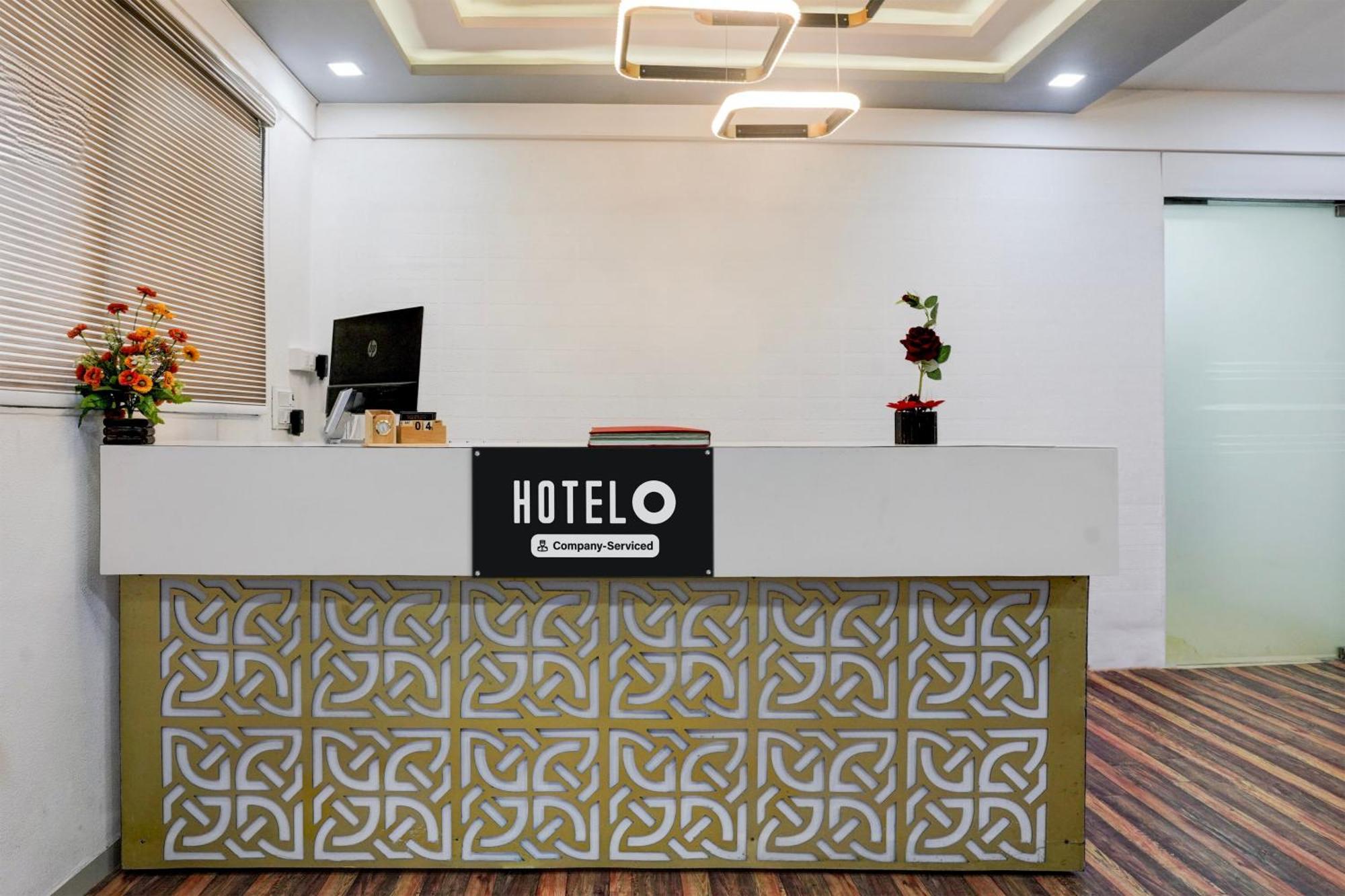 Super Hotel O Vip Road Formerly Hotel Lotus Surat Exterior photo